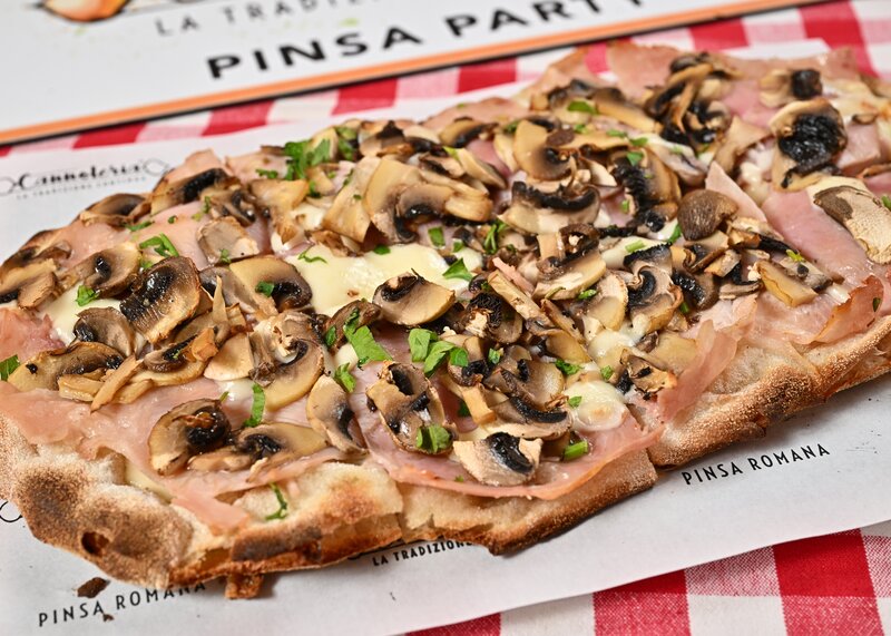 Ajutor bucatar cu experienta